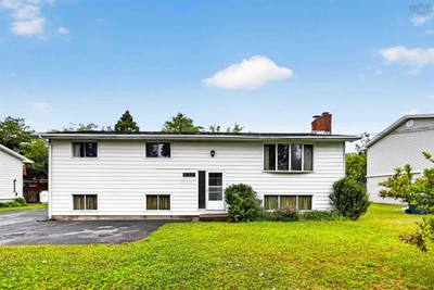1955 Lawrencetown Road — photo 2