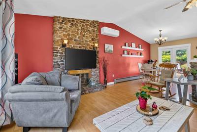 18 Robinson Road — photo 4
