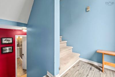 82 Merrimac Drive — photo 3