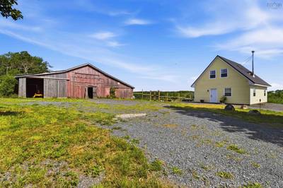 1368 Highway 208 — photo 2