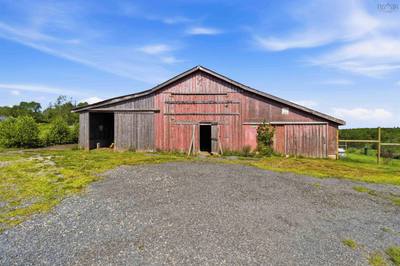 1368 Highway 208 — photo 3