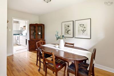 104 Joffre Street — photo 7