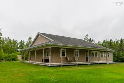 7450 Highway 14 — photo 3