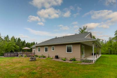 7450 Highway 14 — photo 4