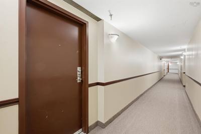 45 Vimy Avenue #516 — photo 4