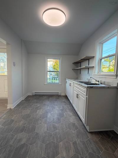 154 Cottage Street — photo 5