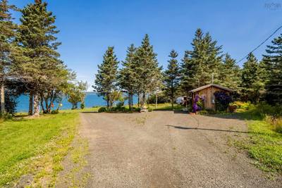 6829 Highway 101 — photo 2