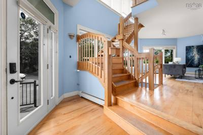 925 Winwick Road — photo 4