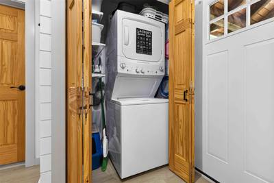 619 Lakecrest Drive — photo 8