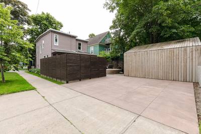 1890 Vernon Street — photo 5