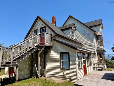 19 Crest Street — photo 4