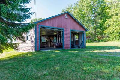386 Greenland Road — photo 4