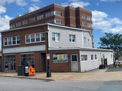 168 Portland Street — photo 2