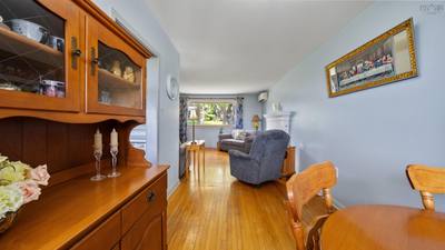 13 Muriel Avenue — photo 7