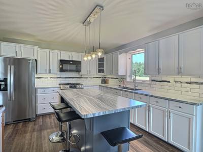 14 Lower Harmony Road — photo 3