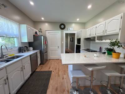260 York Street — photo 8