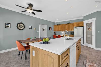 98 Canoe Lake Cove Road — photo 5