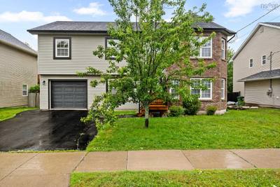45 Stirling Drive — photo 2