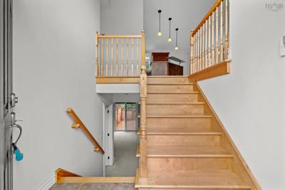 45 Stirling Drive — photo 3