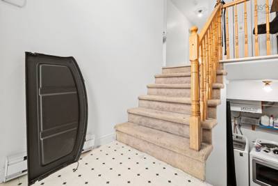 231 Jeep Cres. — photo 3