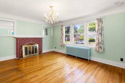 828 Bridges Street — photo 3