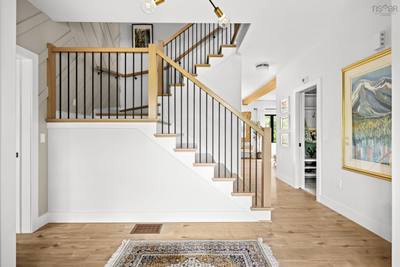456 Magenta Drive — photo 3