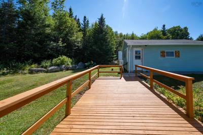 115 Harbourview Drive — photo 4