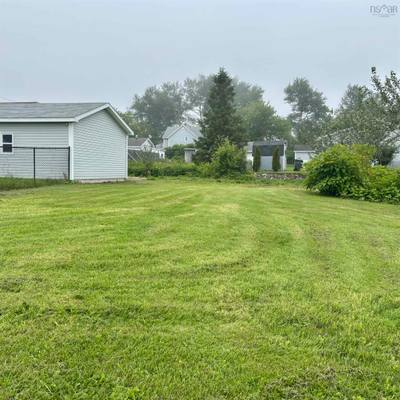 683 Mahon Street — photo 8