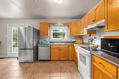 166 Dalrymple Drive — photo 8