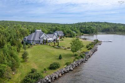 8805 Highway 105 Baddeck Inlet — photo 6