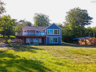 200 Douglaswood Drive — photo 2