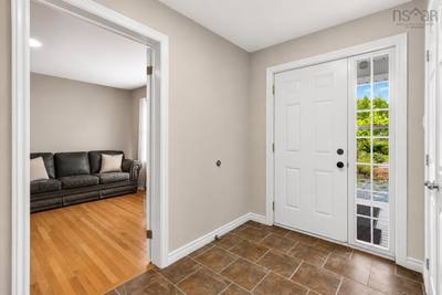 110 Gleneagles Drive — photo 4