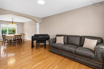 110 Gleneagles Drive — photo 5