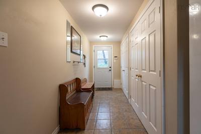 10 Sylvania Terrace — photo 4