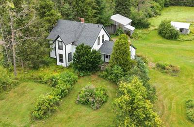 16 Craig Road — photo 2