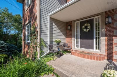 27 Sheffield Court — photo 4