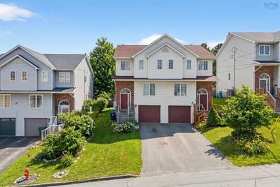 38 Evans Avenue — photo 2