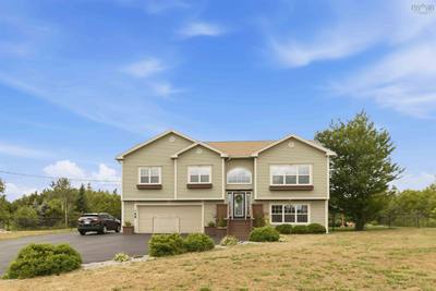 100 Morgan Drive — photo 2