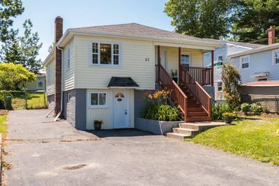 41 Pine Grove Drive — photo 2