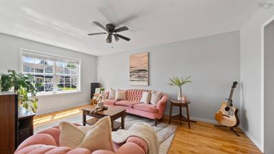 215 James Street — photo 2