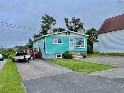 10 Brodie Avenue — photo 2