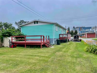 10 Brodie Avenue — photo 3