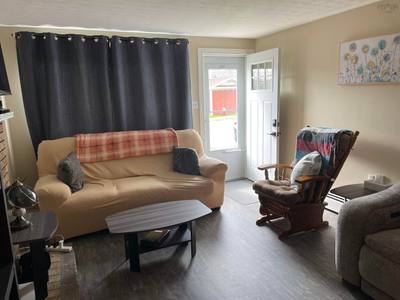 10 Brodie Avenue — photo 6