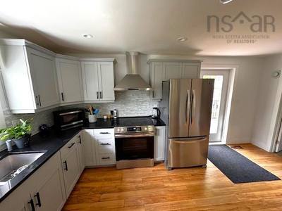 1543 King Street — photo 4