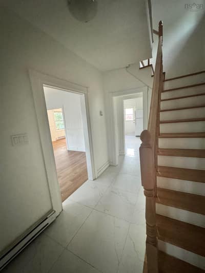 176 Argyle Street — photo 2