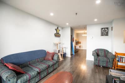 15 Langbrae Drive #303 — photo 4