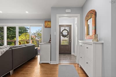14 Starling Street — photo 2