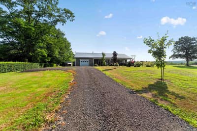 1576 Torbrook Road — photo 2