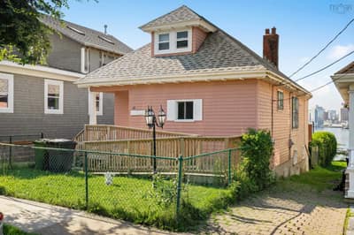 13 Fairbanks Street — photo 3