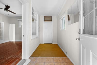 13 Fairbanks Street — photo 6